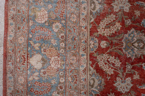 Antique Kashan Area Rug (10' x 17')